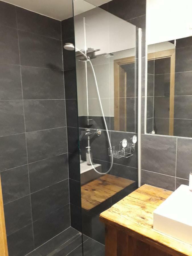 Haus Riefli- Monique Apartment ซังคท์อันทอนอัมอาร์ลแบร์ก ภายนอก รูปภาพ