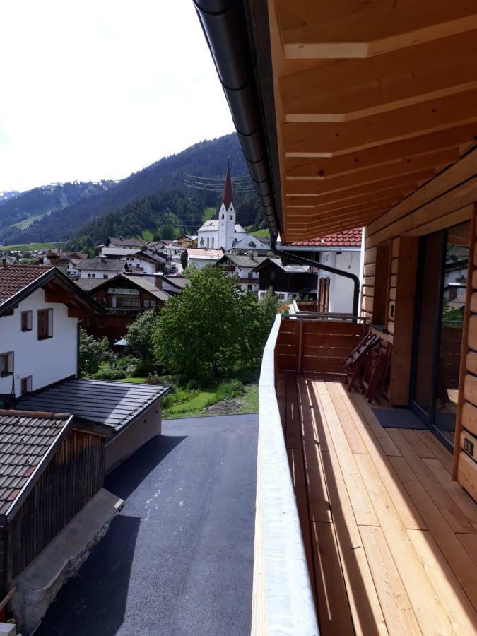 Haus Riefli- Monique Apartment ซังคท์อันทอนอัมอาร์ลแบร์ก ภายนอก รูปภาพ